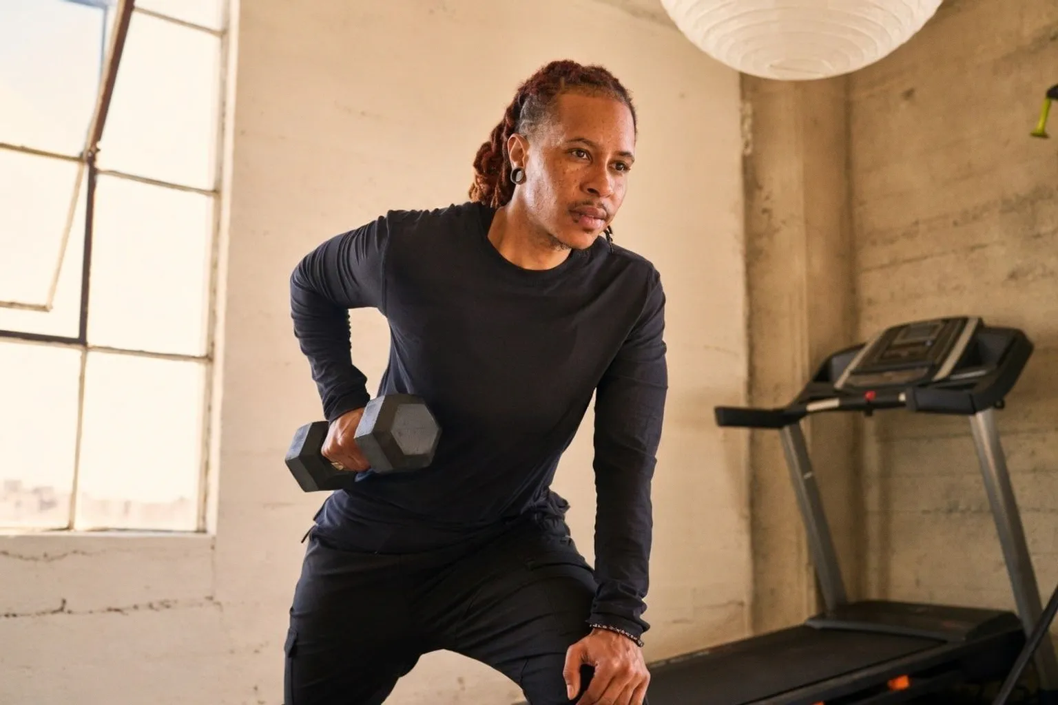 Maximize Muscle Growth With Dr. Brad Schoenfeld’s 30-Minute Dumbbell Routine
